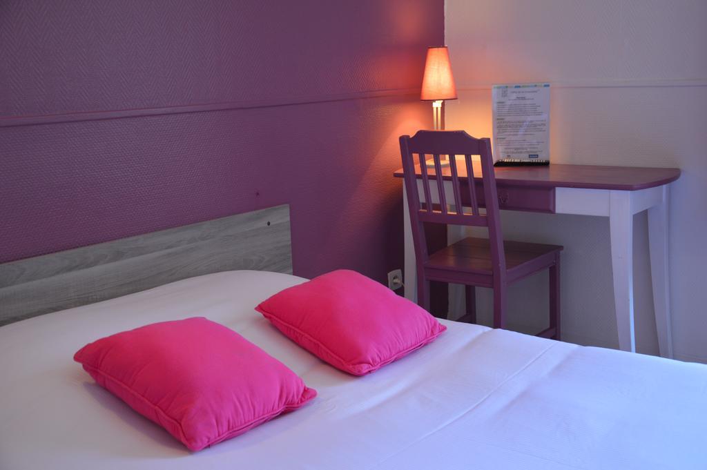 Hotel De La Colombiere Chalon-sur-Saone Bagian luar foto