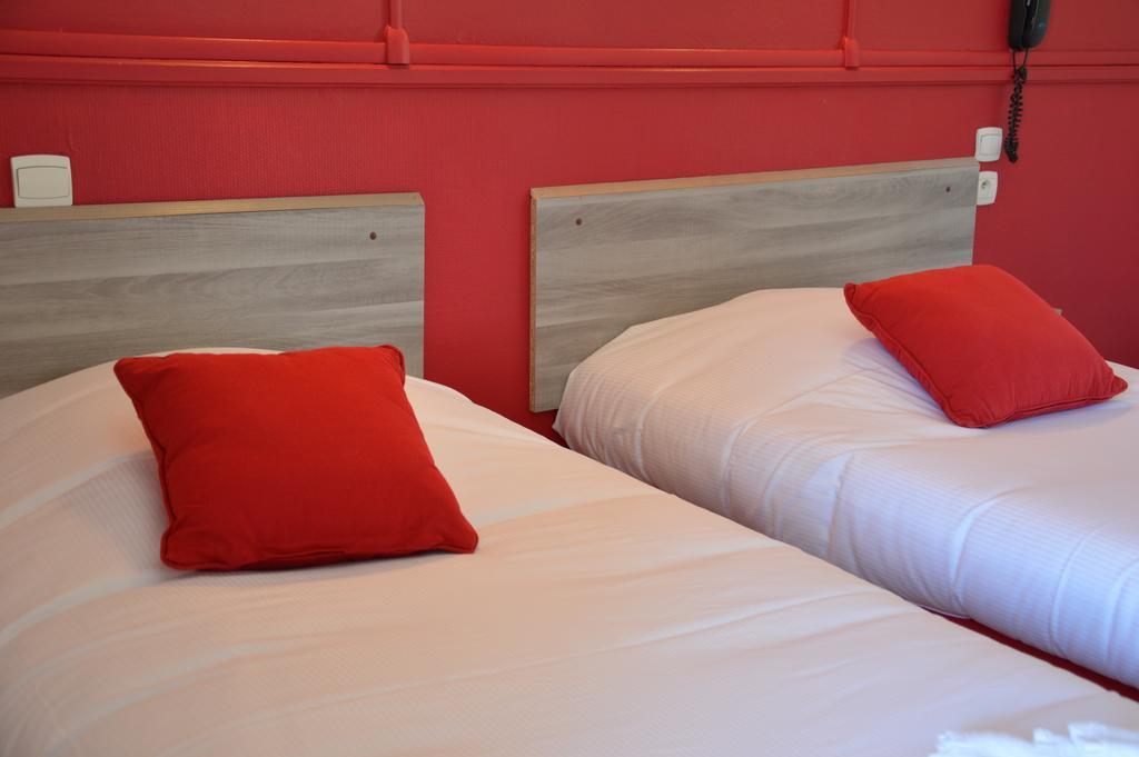 Hotel De La Colombiere Chalon-sur-Saone Bagian luar foto