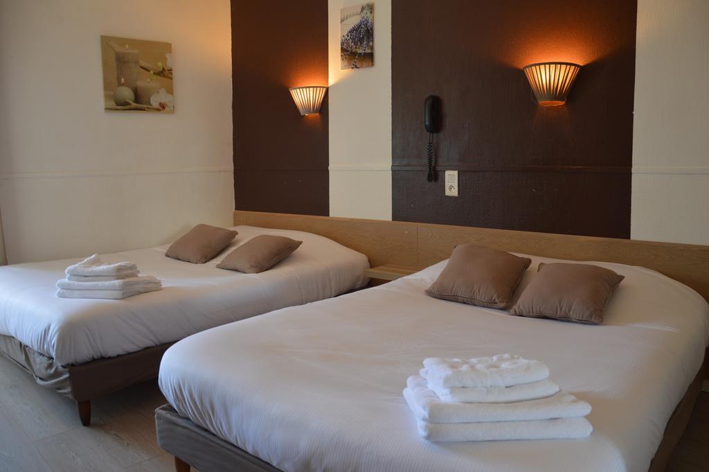 Hotel De La Colombiere Chalon-sur-Saone Bagian luar foto
