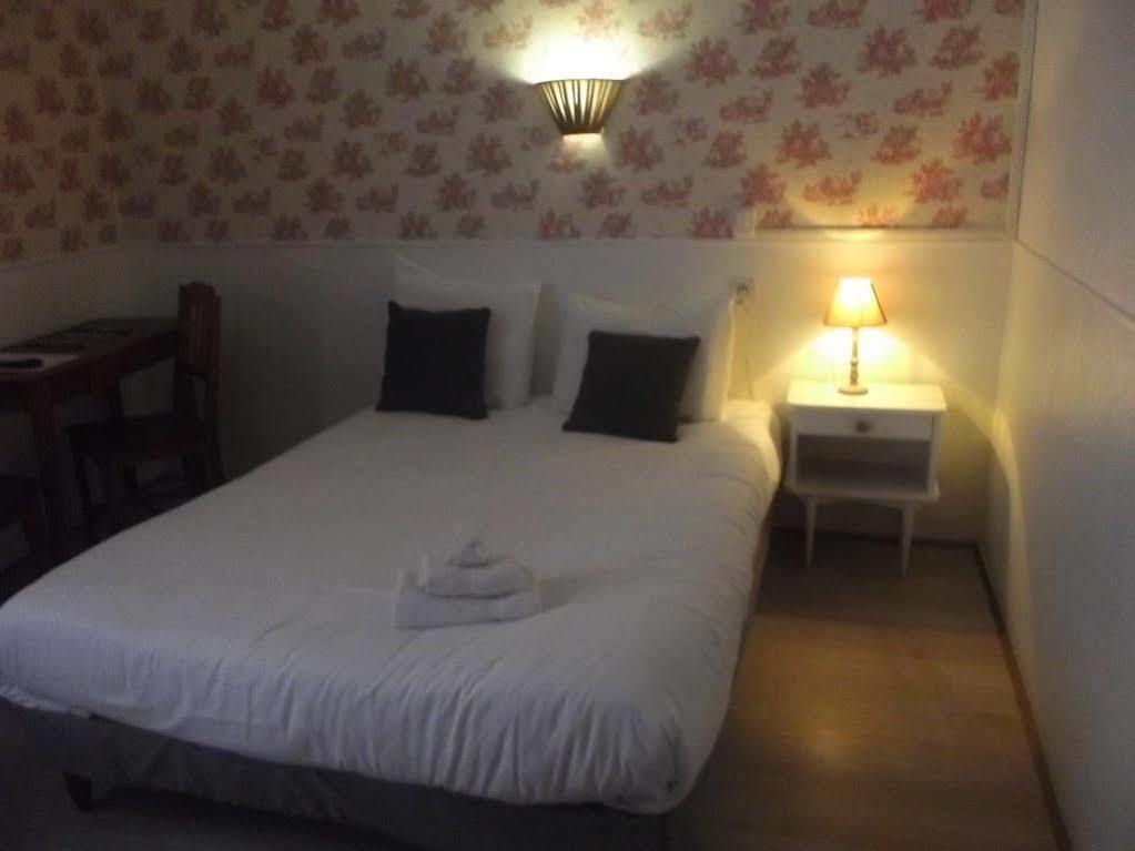 Hotel De La Colombiere Chalon-sur-Saone Bagian luar foto